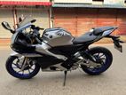 Yamaha R15 M . 2022