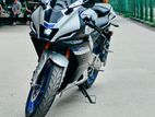 Yamaha R15 M . 2022