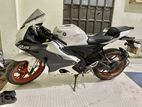 Yamaha R15 M . 2023