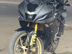 Yamaha R15 . 2023