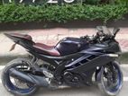 Yamaha R15 V2 2011
