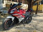 Yamaha R15 V2 . 2015