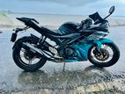 Yamaha R15 V2 . 2016