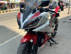 Yamaha R15 V2 Fi 2018