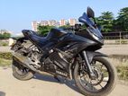 Yamaha R15 . 2020