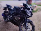 Yamaha R15 . 2025