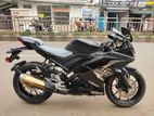 Yamaha R15 V3 DD ON-TEST OFFCI 2024