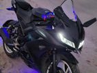 Yamaha R15 . 2020