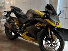 Yamaha R15 . 2020