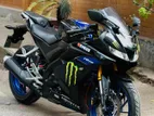 Yamaha R15 . 2021
