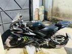 Yamaha R15 V3 Monster Edition . 2023