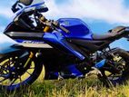 Yamaha R15 V4 . 2022