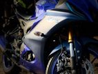 Yamaha R15 . 2022