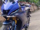 Yamaha R15 V4 . 2023