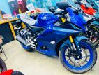 Yamaha R15 V4 2024