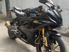 Yamaha R15 . 2022