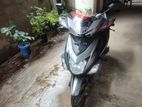 Yamaha SZR . 2022