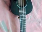 Yamaha ukulele 24" with bag