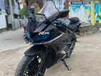 Yamaha YZF R15 . 2020