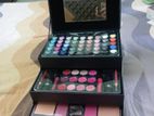 zmile makeup box from Australia